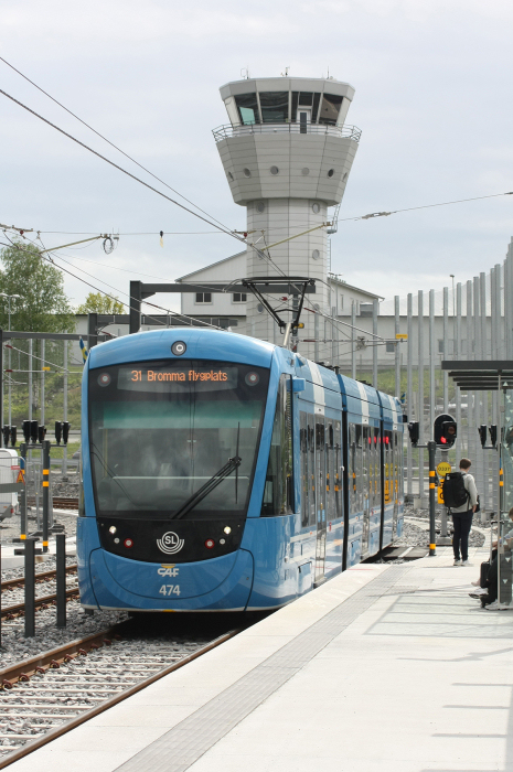 2021. Tvärbanan börjar trafikera Bromma flygplats. Foto: Michael Sanz.