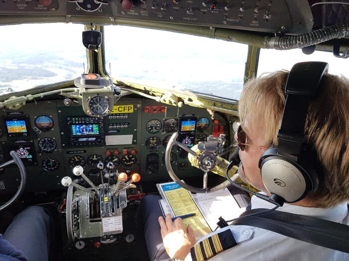 När du flyger med Daisy är ett besök hos piloterna i cockpit alltid uppskattat. Foto: Gunilla Bäckström.