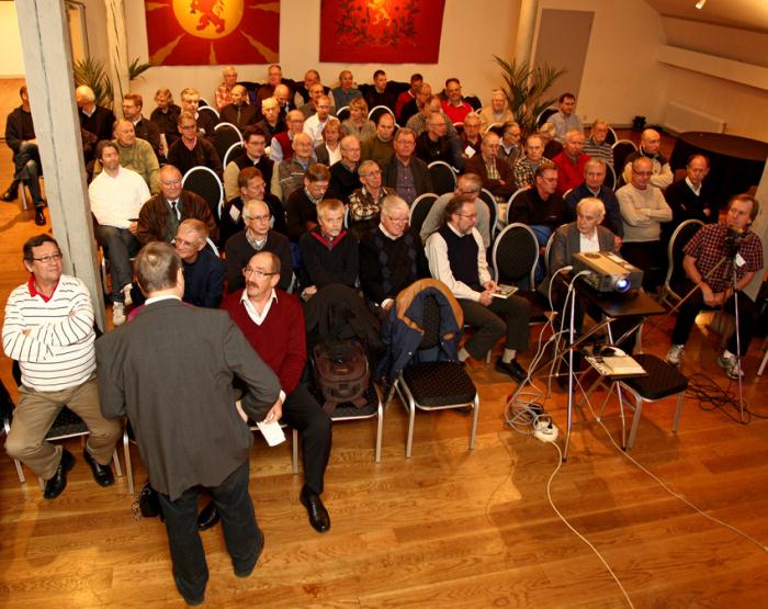 Loftsalen på Armémuseum strax innan Ola Gynäs börjar sitt föredrag. Foto: Gunnar Åkerberg