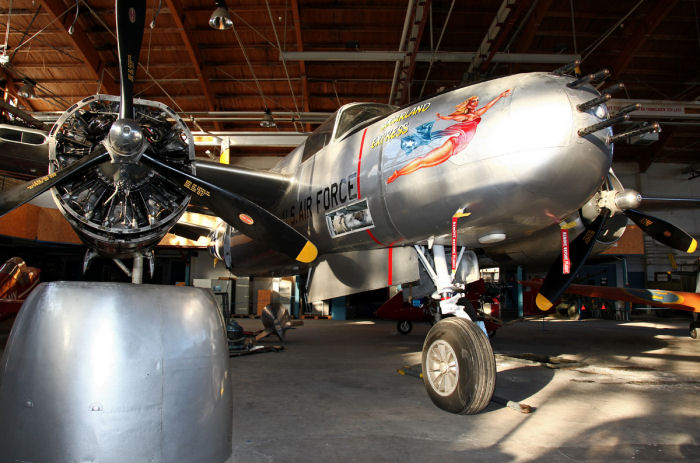 Nordic Warbirds A-26 Invader “Sugarland Express” i CVV hangaren i Västerås. Foto: Gunnar Åkerberg.