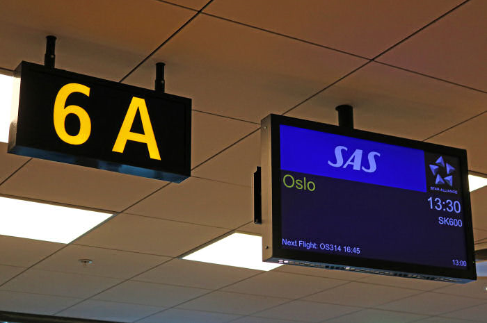 Informationstavlan vid gate 6A på Arlanda visade det passande unika flightnumret SK600. Foto: Viktor Gadestedt.