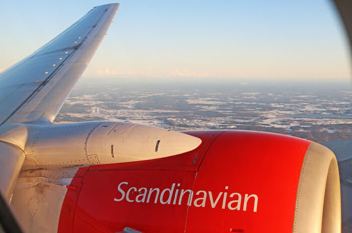 Strax efter start, i bakgrunden kan man se Arlanda flygplats. Foto: Viktor Gadestedt.