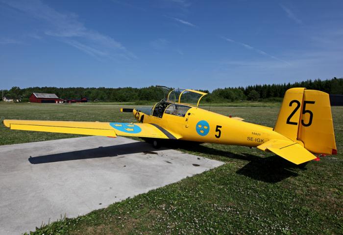 Sture Friedners Saab 91B Safir SE-IGK vid hemmafältet på Skå-Edeby. Foto: Gunnar Åkerberg.