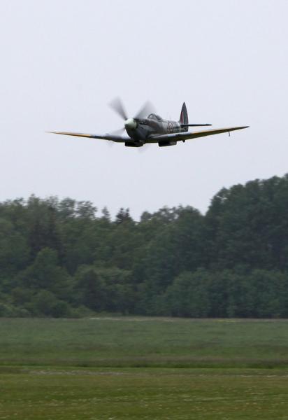 Worth waiting for...Spitfire! Foto: Gunnar Åkerberg.