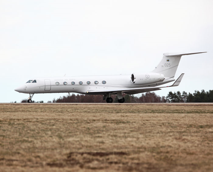 Swedeforce 25, här fotograferad på F 17 i Ronneby, är en Gulfstream G550 med beteckningen TP 102D och FV-nr 102005. Foto: Gunnar Åkerberg.