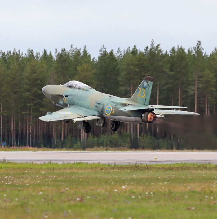 J 32 Lansen på F 21. Foto: Gunnar Åkerberg. J 32 Lansen på F 21. Foto: Gunnar Åkerberg.