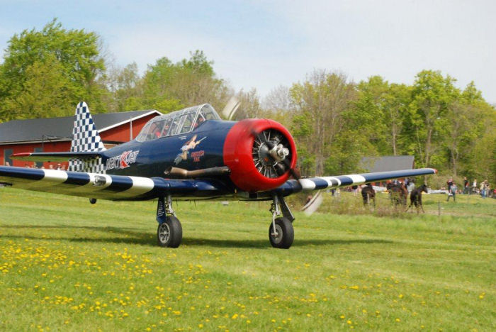 Harvard IIb SE-BII "Check'Er Tail". Foto: Bengt Simson.