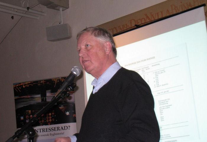 Föredraget hölls av Ulf Delbro från Göteborg som berättade om Götaverkens Aeroplanavdelning 1934-1943. Foto: Lars-Eric Larsson.